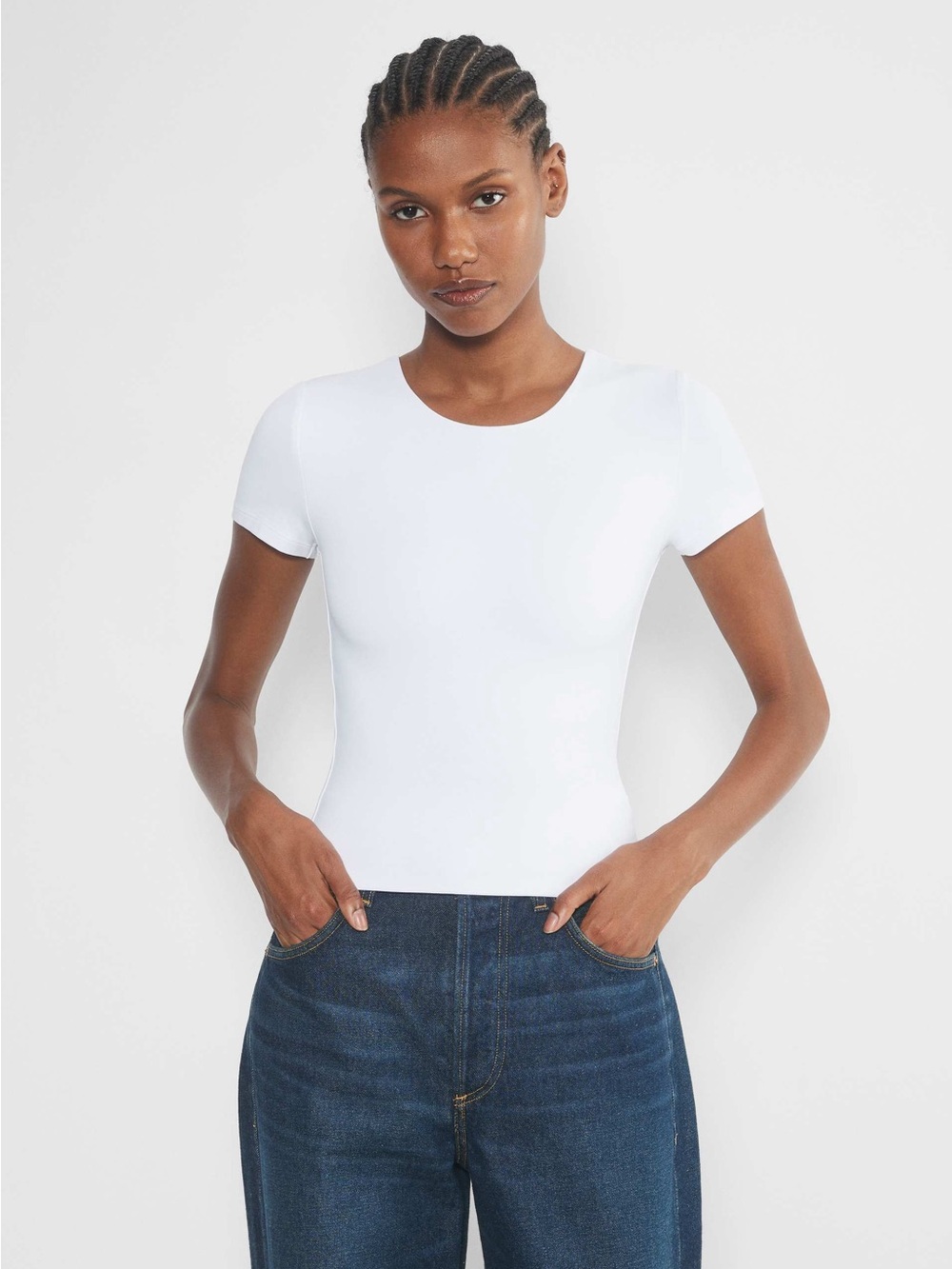 Aritzia Contour Crew Neck T-Shirts (x2), Size Large, One Black, One White, Hip